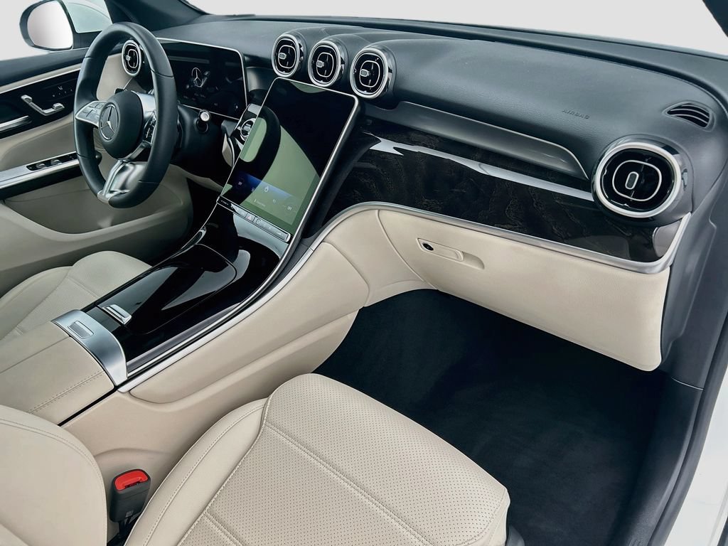 Certified 2025 Mercedes-Benz GLC 350e 4MATIC image 16
