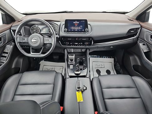 Used 2023 Nissan Rogue SL AWD/4WD image 10