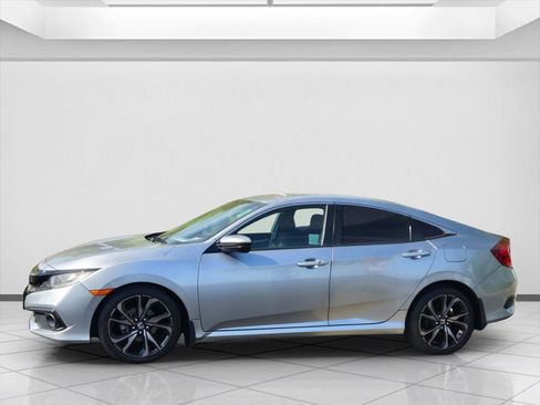 Used 2019 Honda Civic Sport image 8