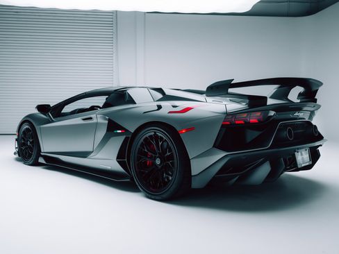 Used 2020 Lamborghini Aventador SVJ image 35