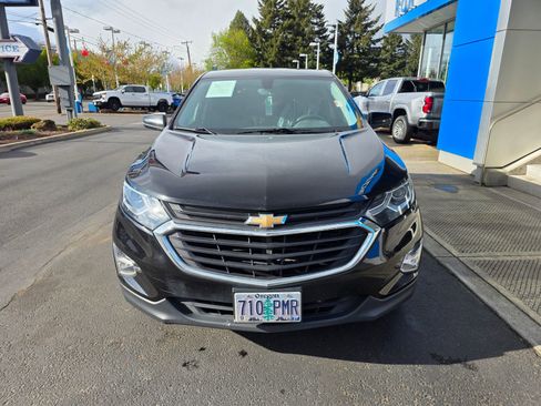 Used 2018 Chevrolet Equinox LT FWD image 3