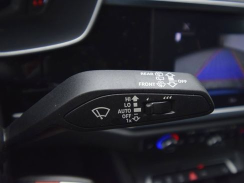 Used 2022 Audi Q3 2.0T Premium image 38