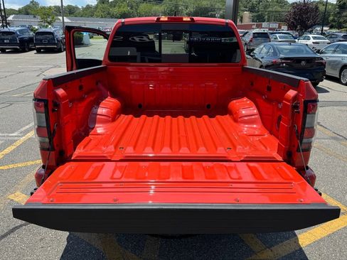 Used 2025 Nissan Frontier PRO-4X image 33