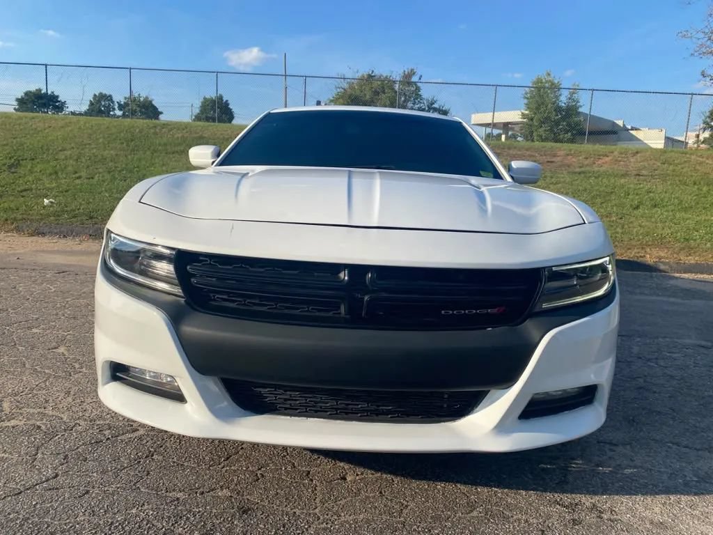 Used 2016 Dodge Charger SXT RWD image 6