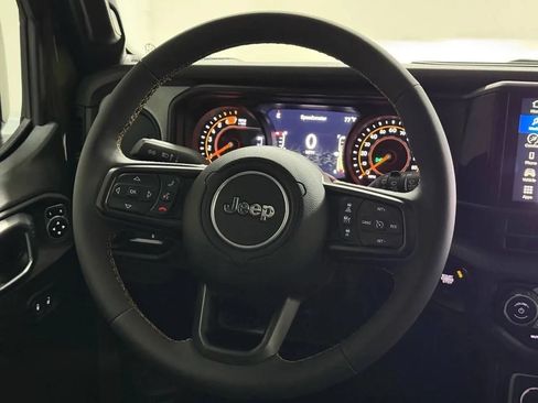Used 2024 Jeep Wrangler Unlimited Sport AWD/4WD image 25