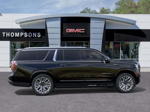 New 2026 GMC Yukon XL Denali Ultimate AWD/4WD image 3