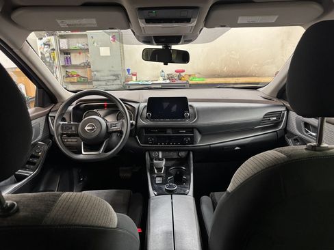 Used 2023 Nissan Rogue SV AWD/4WD image 18