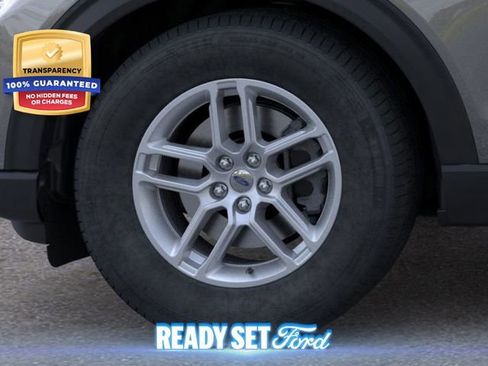 New 2025 Ford Explorer Active image 19