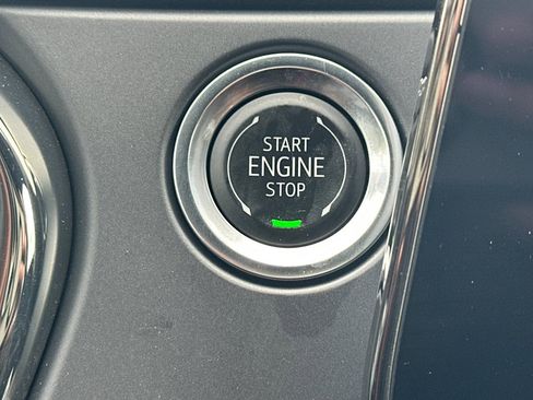 Used 2025 Chevrolet Blazer RS image 36