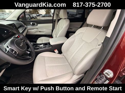 Used 2024 Kia Sorento S w/ Panoramic Sunroof Package image 13