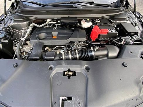 Used 2025 Acura RDX SH-AWD image 9