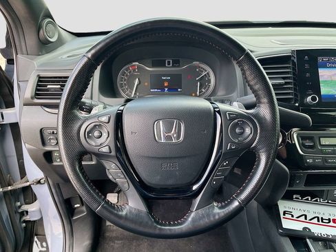 Used 2023 Honda Ridgeline Black Edition image 11