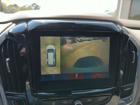 Used 2019 Chevrolet Traverse Premier w/ Driver Confidence II Package image 26