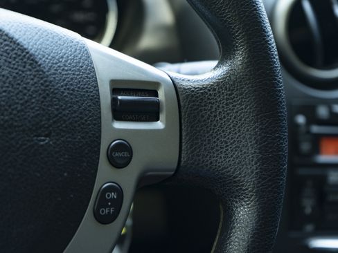 Used 2013 Nissan Rogue S FWD image 21