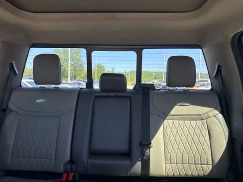 Used 2025 Ford F250 Platinum w/ Platinum Plus Package AWD/4WD image 19