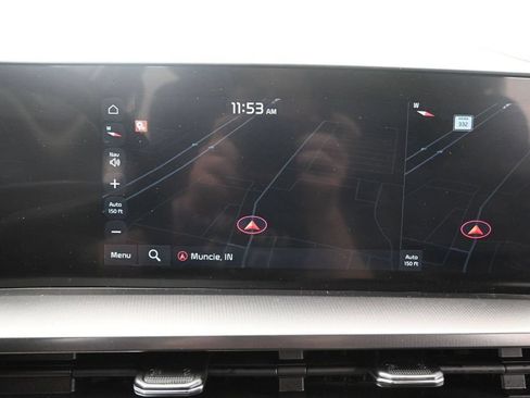 Certified 2024 Kia Telluride S w/ S Sunroof Package AWD/4WD image 28