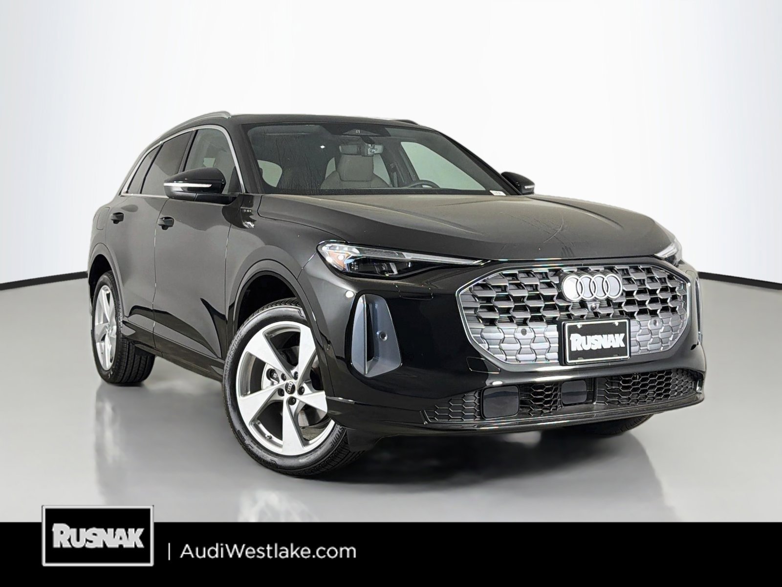 New 2026 Audi Q5 Premium AWD/4WD image 1