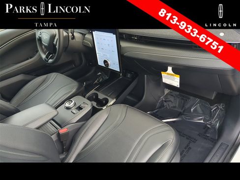 Used 2024 Ford Mustang Mach-E Premium image 10