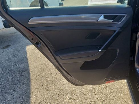 Used 2017 Volkswagen Golf Alltrack SE image 13