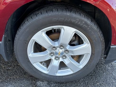 Used 2016 Chevrolet Traverse LT w/ Style and Technology Package image 12