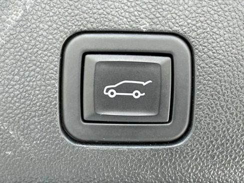Used 2024 Cadillac Escalade ESV Sport w/ Touring Package AWD/4WD image 14