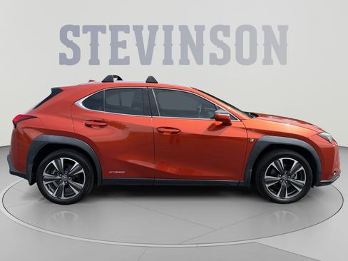 Used 2019 Lexus UX 250h w/ Premium Package AWD/4WD image 6