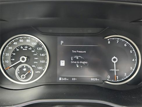 Certified 2026 Genesis G70 2.5T image 28