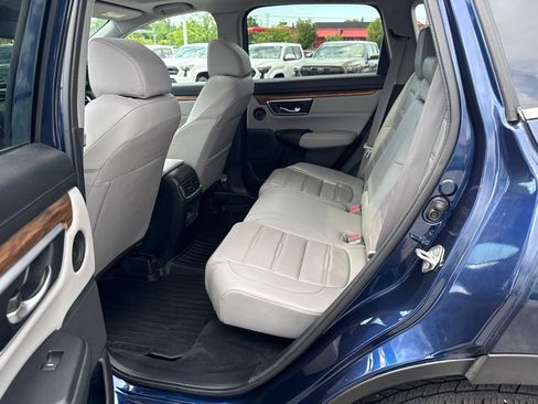 Used 2018 Honda CR-V Touring image 10