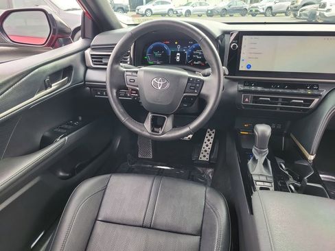 Used 2025 Toyota Camry XSE image 11