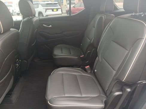 Used 2023 Chevrolet Traverse Premier image 25