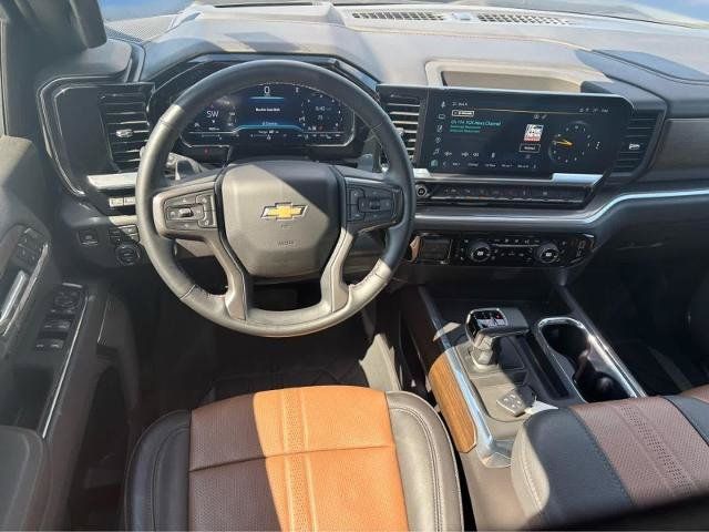 Used 2025 Chevrolet Silverado 1500 High Country w/ High Country Premium Package AWD/4WD image 18