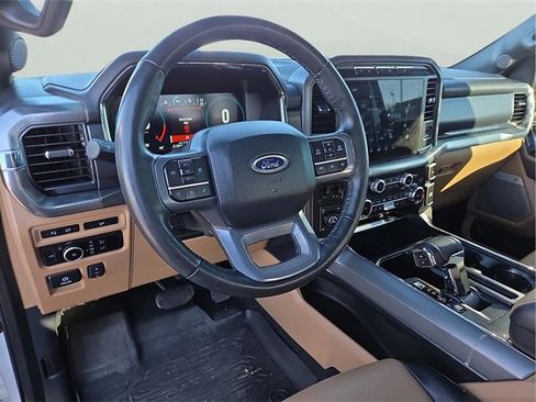 Used 2023 Ford F150 Lariat w/ Trailer Tow Package image 12