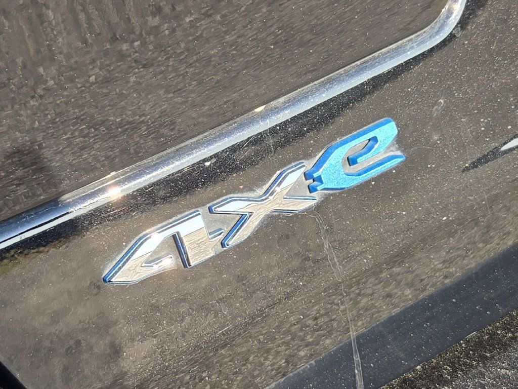 Used 2023 Jeep Grand Cherokee 4WD 4xe image 11