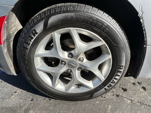 Used 2017 Chrysler Pacifica Touring-L Plus w/ Uconnect Theatre Group image 26