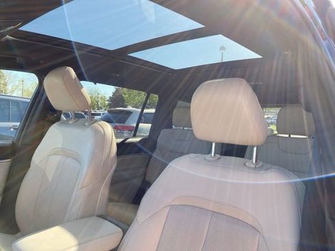 Used 2025 Jeep Grand Cherokee L Limited w/ Luxury Tech Group II AWD/4WD image 20