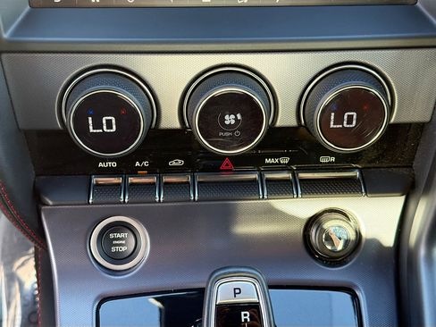 Used 2021 Jaguar F-TYPE Coupe image 30