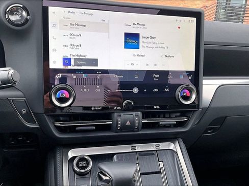 Used 2025 Lexus GX 550 w/ Accessory Package (2T) image 42