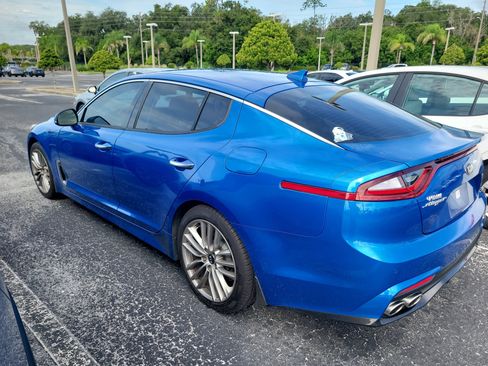 Used 2018 Kia Stinger RWD image 11