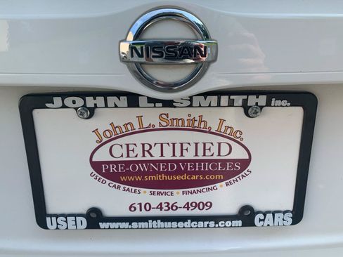 Used 2014 Nissan Versa SV w/ Convenience Package FWD image 26