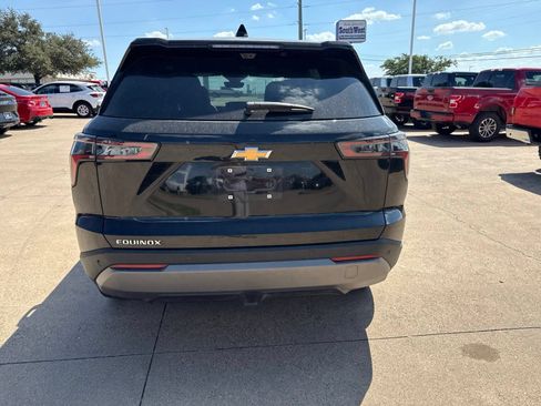 Used 2026 Chevrolet Equinox LT w/ Convenience Package II FWD image 6