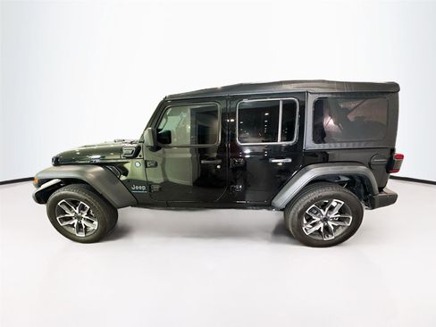 Used 2025 Jeep Wrangler Sport S w/ Convenience Group image 2