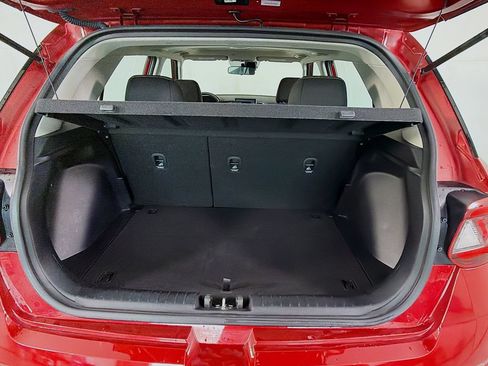 Used 2025 Hyundai Venue SEL FWD image 29
