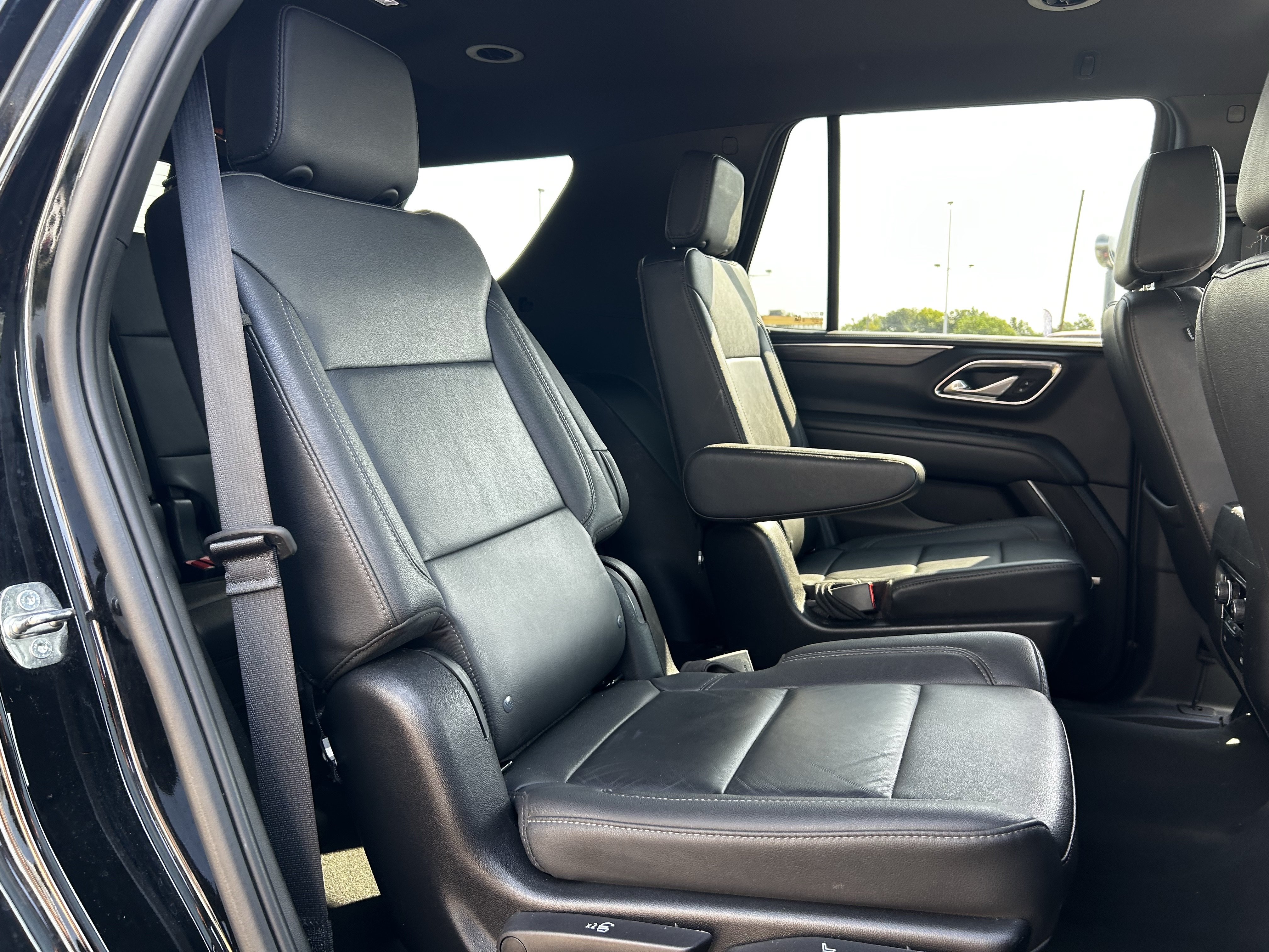 Used 2024 Chevrolet Tahoe LT AWD/4WD image 19