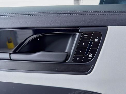 New 2026 Porsche Cayenne GTS AWD/4WD image 7