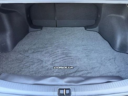 Certified 2022 Toyota Corolla SE w/ Carpet Mat Package (TMS) FWD image 16