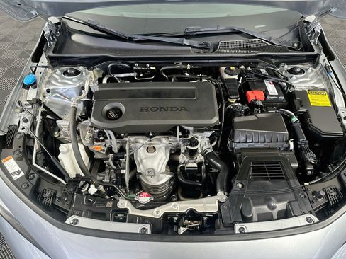 Used 2025 Honda Civic Sport image 32