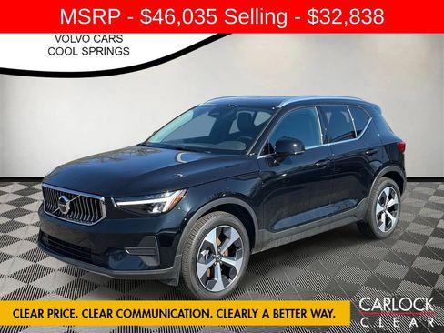 Used 2025 Volvo XC40 B5 Core w/ Protection Package Premier image 7