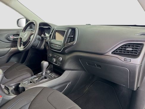 Used 2021 Jeep Cherokee Latitude image 21