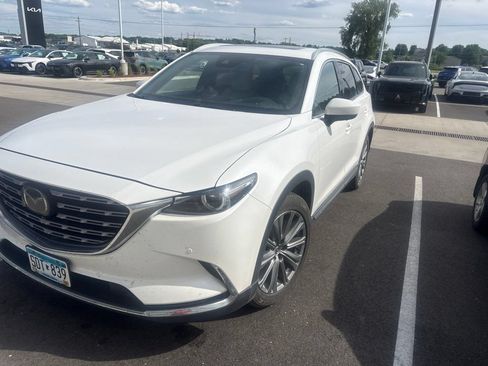 Used 2023 MAZDA CX-9 Signature AWD/4WD image 2