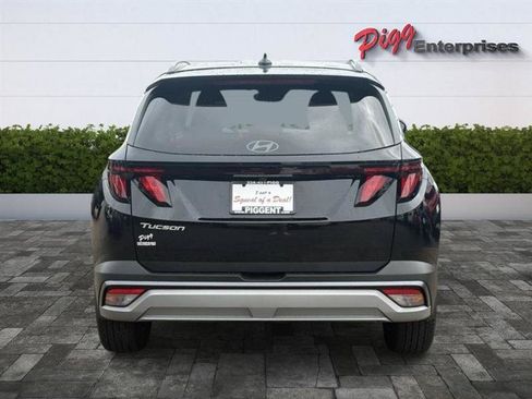 Used 2025 Hyundai Tucson SEL FWD image 9